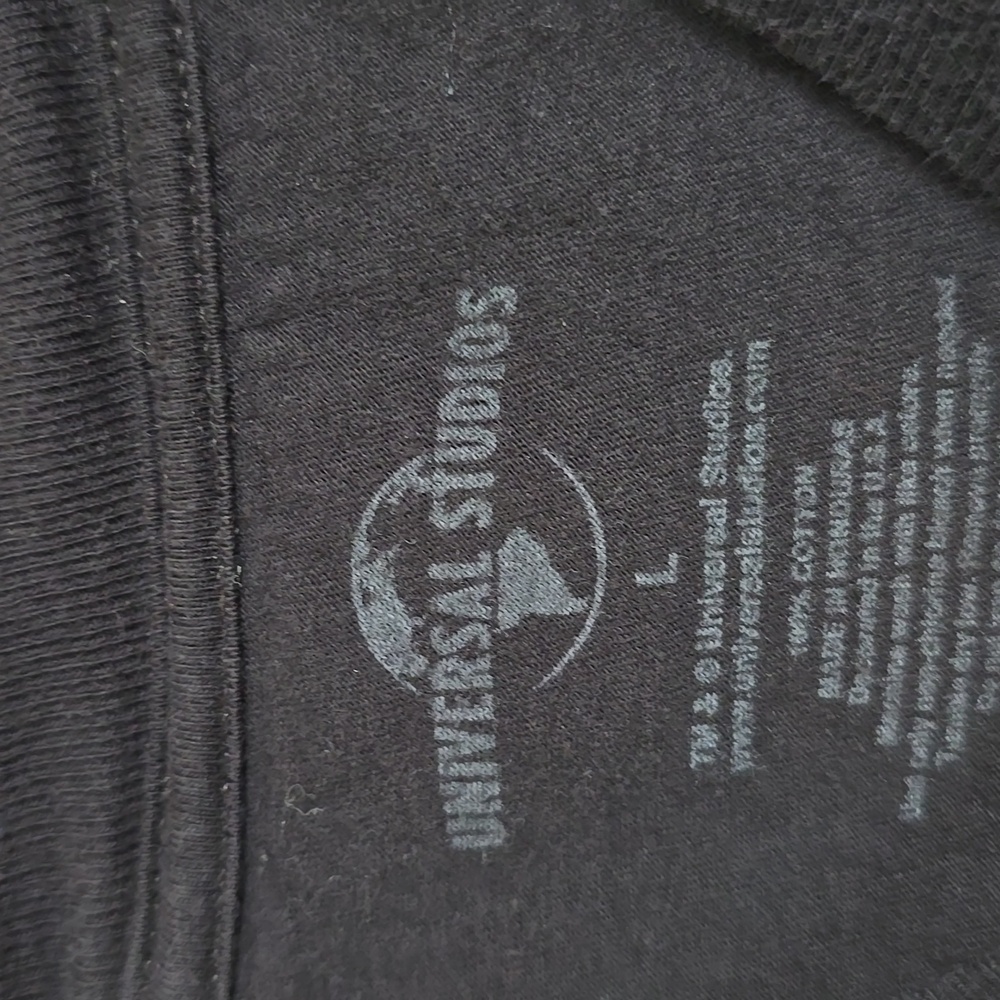 Universal Studios Orlando Monsters graphic Tshirt Size Large Shirt Only . - Picture 3 of 11